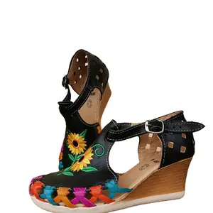 Huarache Sandal Platform heel - embroidered Women Shoes -leather sandals for women - mexian fashion - Mexican Huaraches - Colorful Leather
