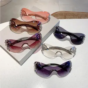 Valentine's Day Gift Unisex Sunglasses UV Protection Anti-Glare Eyewear Everyday Commuting Glasses in Stylish Colors