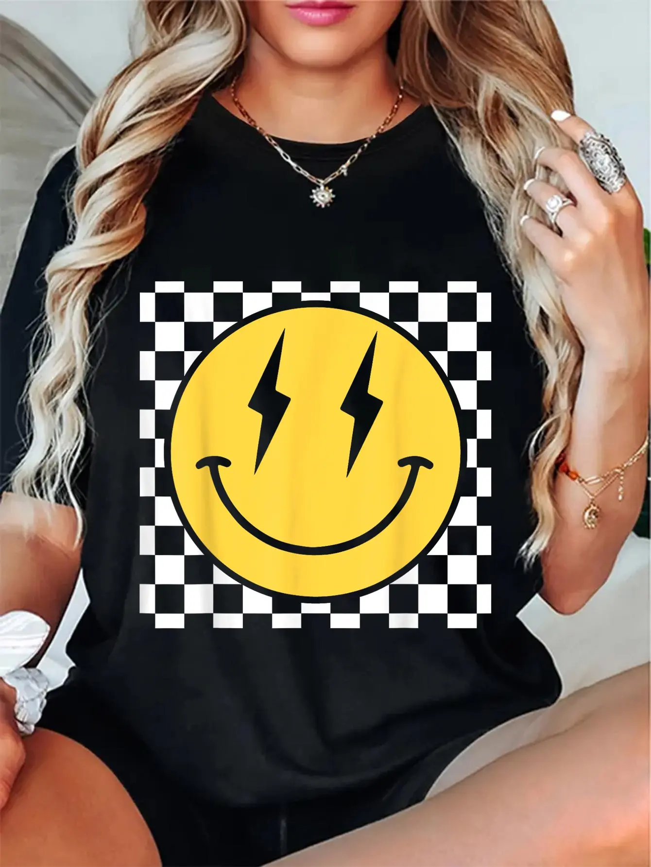 100% Cotton Unisex Retro Happy Face Distressed Checkered Pattern Smile Face T-Shirt