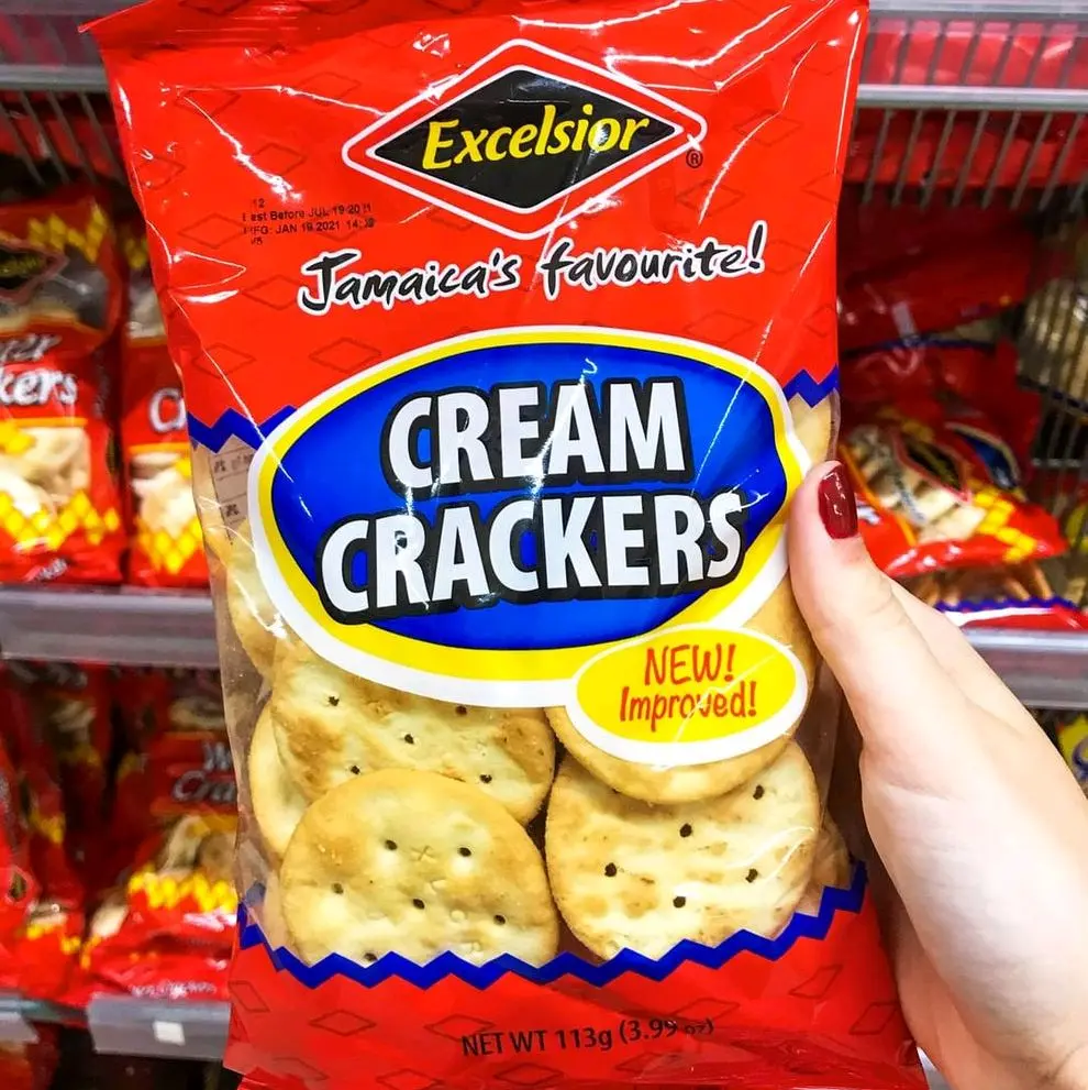 Excelsior Cream Crackers 225g - Jamaican Snack with Crunchy Texture & Subtle Butter Flavor - Ideal for Breakfast, Lunch, or Quick Bite - Product of Jamaica - Milk