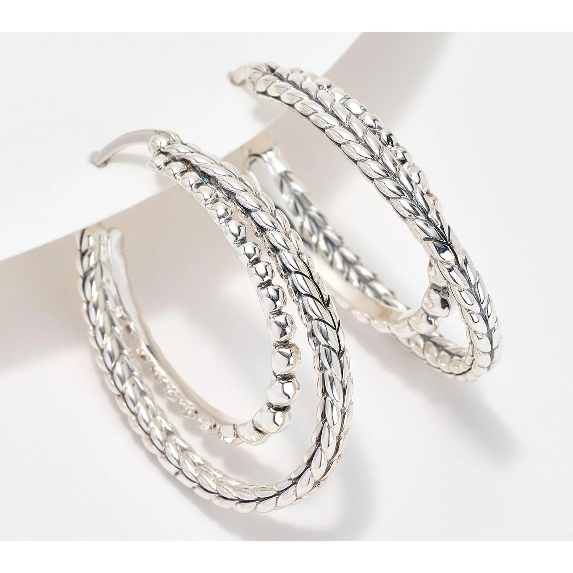 JAI Sterling Silver Hammered Bead & Basketweave 1" Hoops