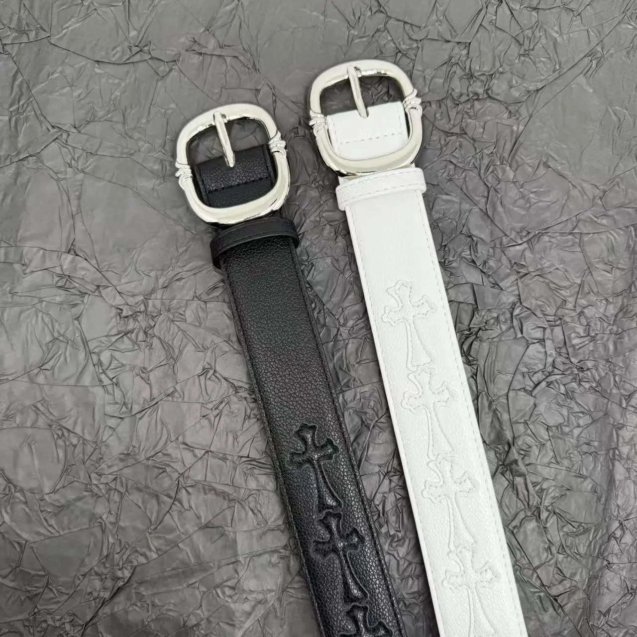 Retro Style Unisex Belt – Literary Youth Fashion with Vine Roller Cross Design
