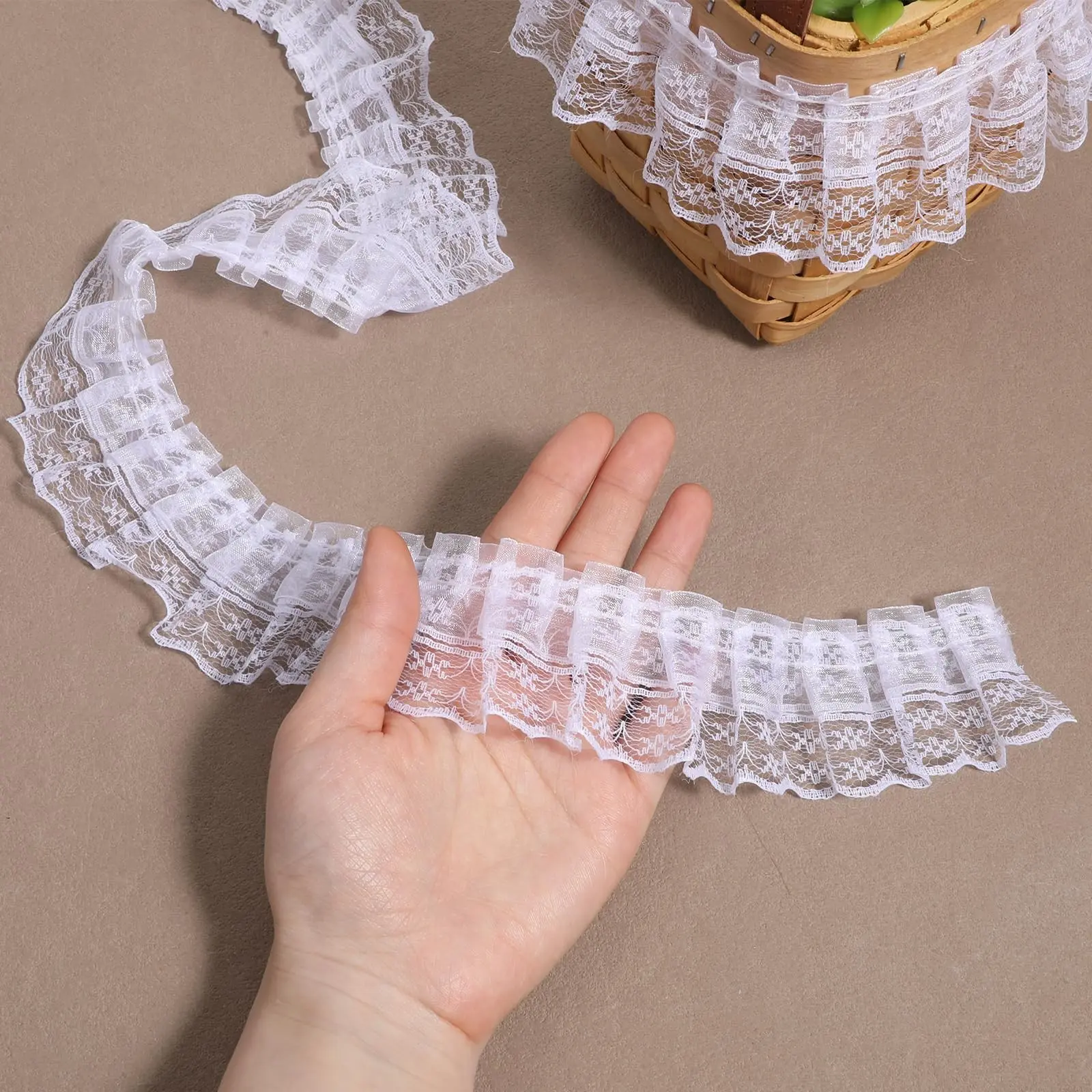 5 Yards White Lace Ribbon, Lace Detail, 2-Layer Pleated Lace Ruffle Trim, Ideal for Home Sewing, Crafts, Sewing, Clothing, Pillowcase, DIY Craft Decoration