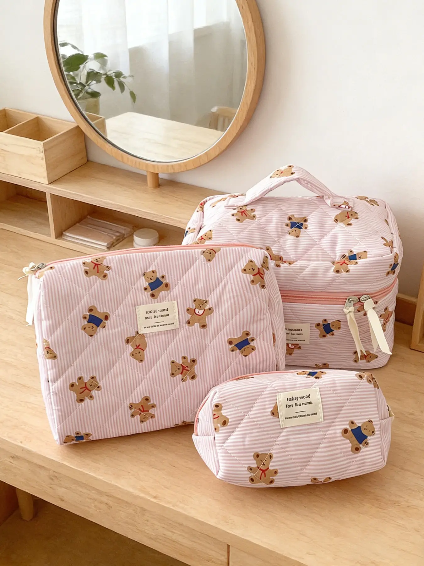 3pcs  Pink striped teddy bear makeup bag, Makeup Bag Set, portable and cute cartoon wash bag, quilted handbag, zipper closure, fashionable and versatile, suitable for makeup storage, business trips, ladies' makeup bag, casual trend