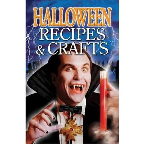 USED-Halloween Recipes & Crafts by Savage, Christine (Paperback)