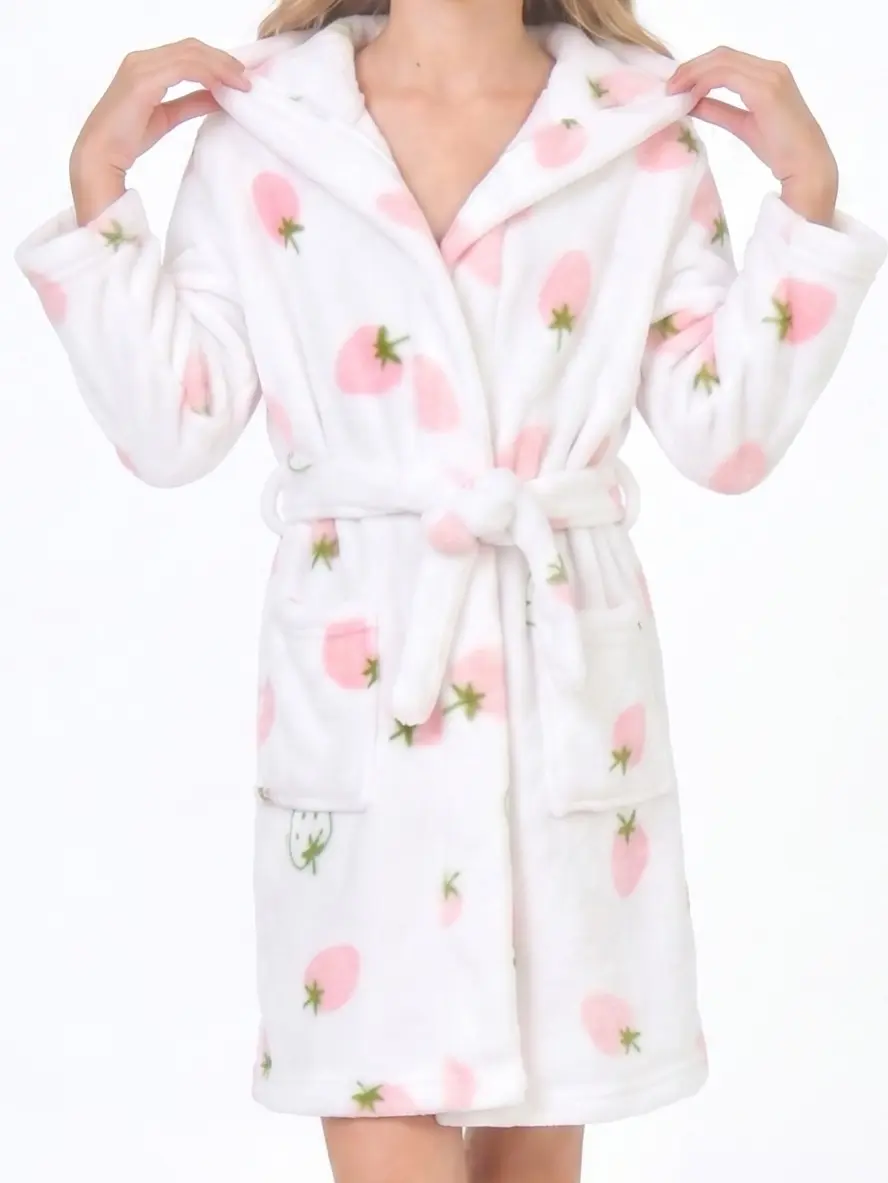 Girls Strawberry Hooded Bathrobe | Kids Robe Kids Robes for Girls | Premium Ultra Soft Fleece Winter Sleepwear Loungewear | Pijamas para Niñas Toddler | Cute Plush Cozy Birthday Gifts for 10 Year Old Girl Clothes
