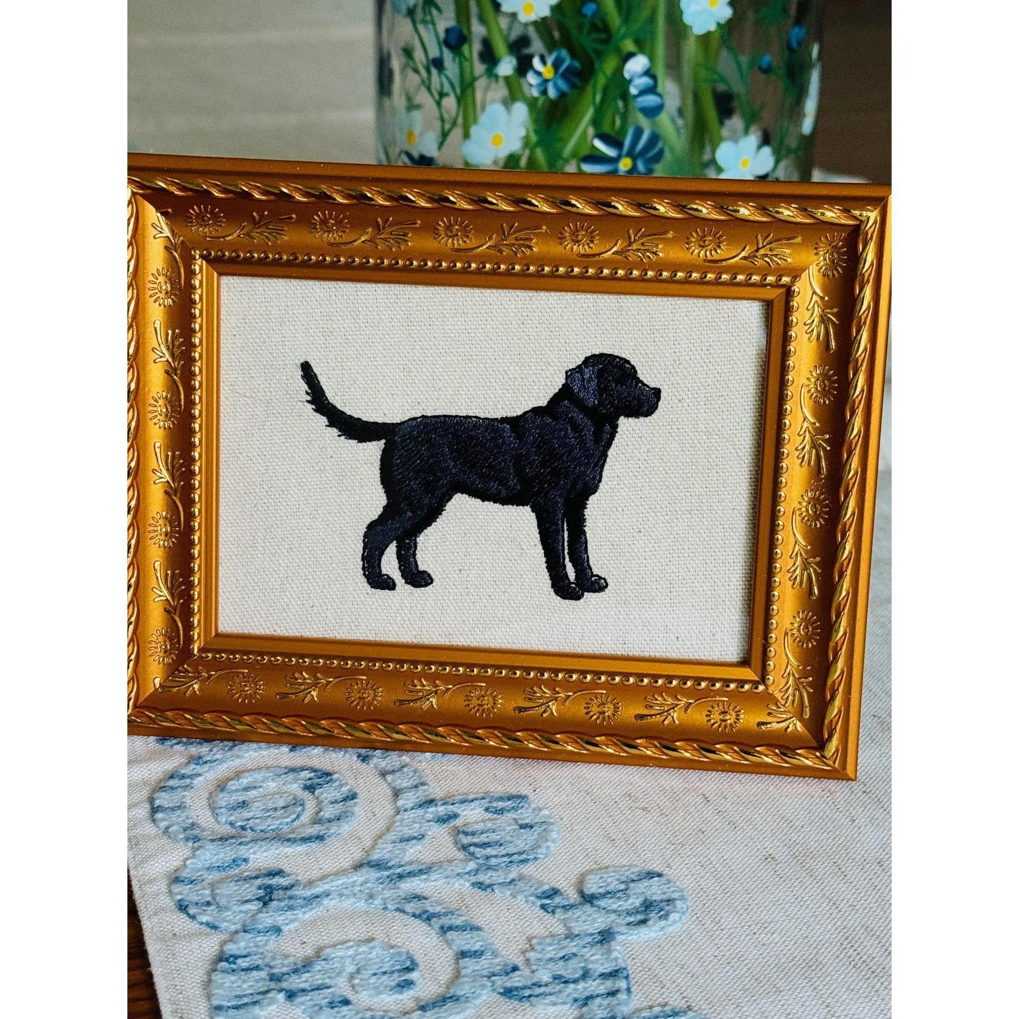 Black Labrador Retriever Machine-Embroidered Framed Artwork, Artistic Home Office Tabletop Ornaments, Christmas Decoration Plaque - Other Dog Breeds & Designs Available