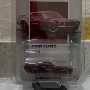 Hot wheels pantone ford mustang boss 302