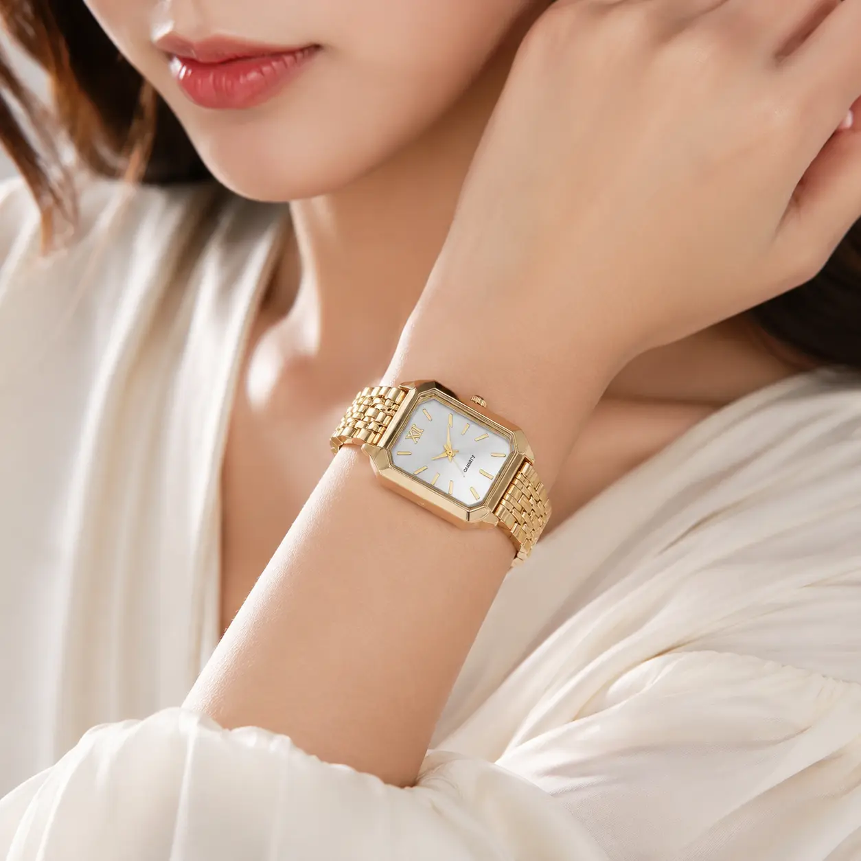Vintage Quartz Watch (with box) for Women, Elegant Rectangular Wristwatch with Classic Analog Dial, Exquisite All-Match Bracelet Watch for Party, Birthday Gift & Daily Wear, Timeless Fashion Jewelry