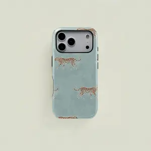 One cheetah-patterned animal design, minimalist double-layer protective case, sturdy and durable 2-in-1 case, compatible with iPhone 17/16/15/14/13/12/11 Pro Max/Plus/Pro, Samsung Galaxy S25/S24/S23 Ultra series, couple's phone case.
