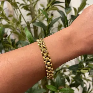 Marcia Link Bracelet • Stackable Gold Bracelet • Dainty Gold Jewelry • Statement Jewelry • Gift for Her • Minimalist & Simplistic Jewelry