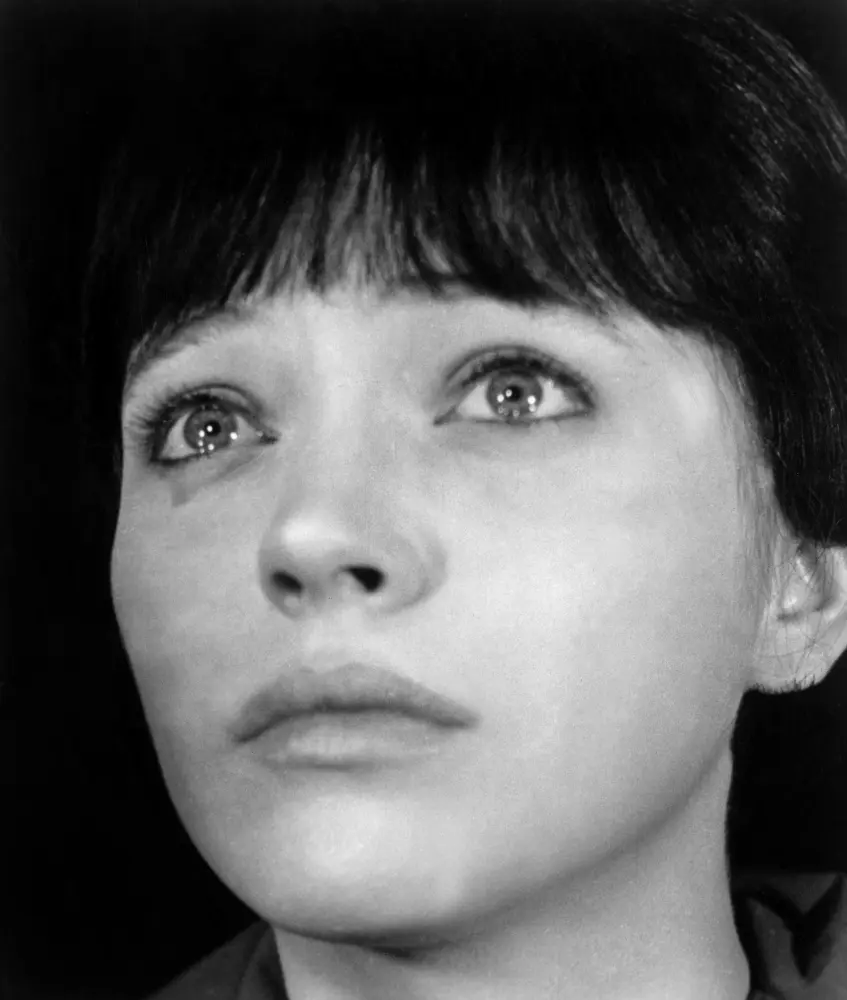 Everett Collection EVCMBDMYLIEC042HLARGE My Life To Live Aka Vivre Sa Vie Anna Karina 1962 Photo Print, 16 x 20 - Large