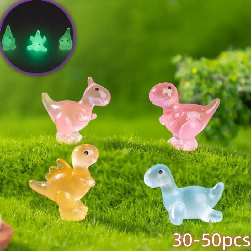 Random Style Luminous Fish Tank Decoration, Multi-use Glow in The Dark Miniature Ornaments for Fish Rank, Car, DIY Fish Tank Accessories