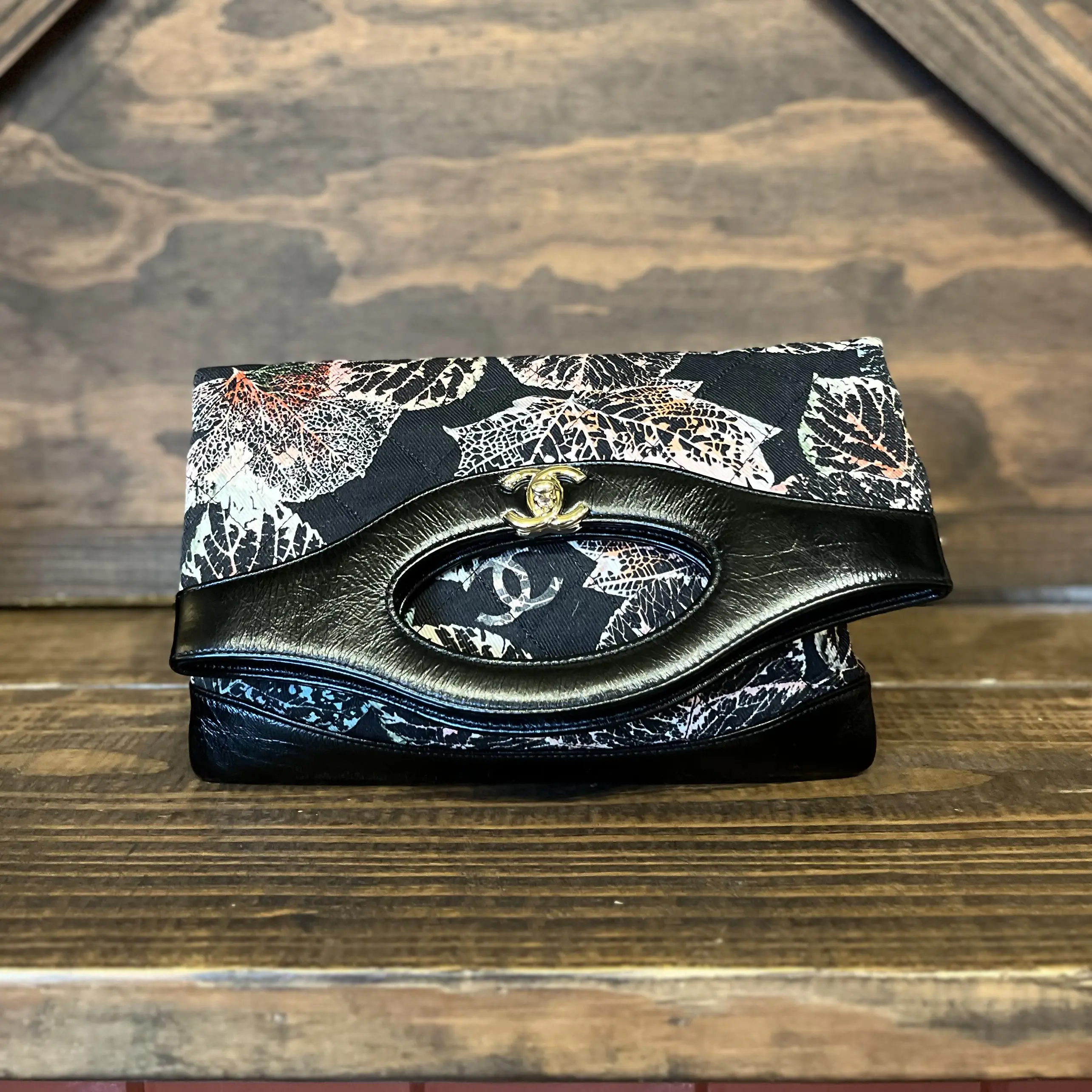 Pre-owned CHANEL canvas Clutches & Wristlets 31 Quilted Printed Clutch