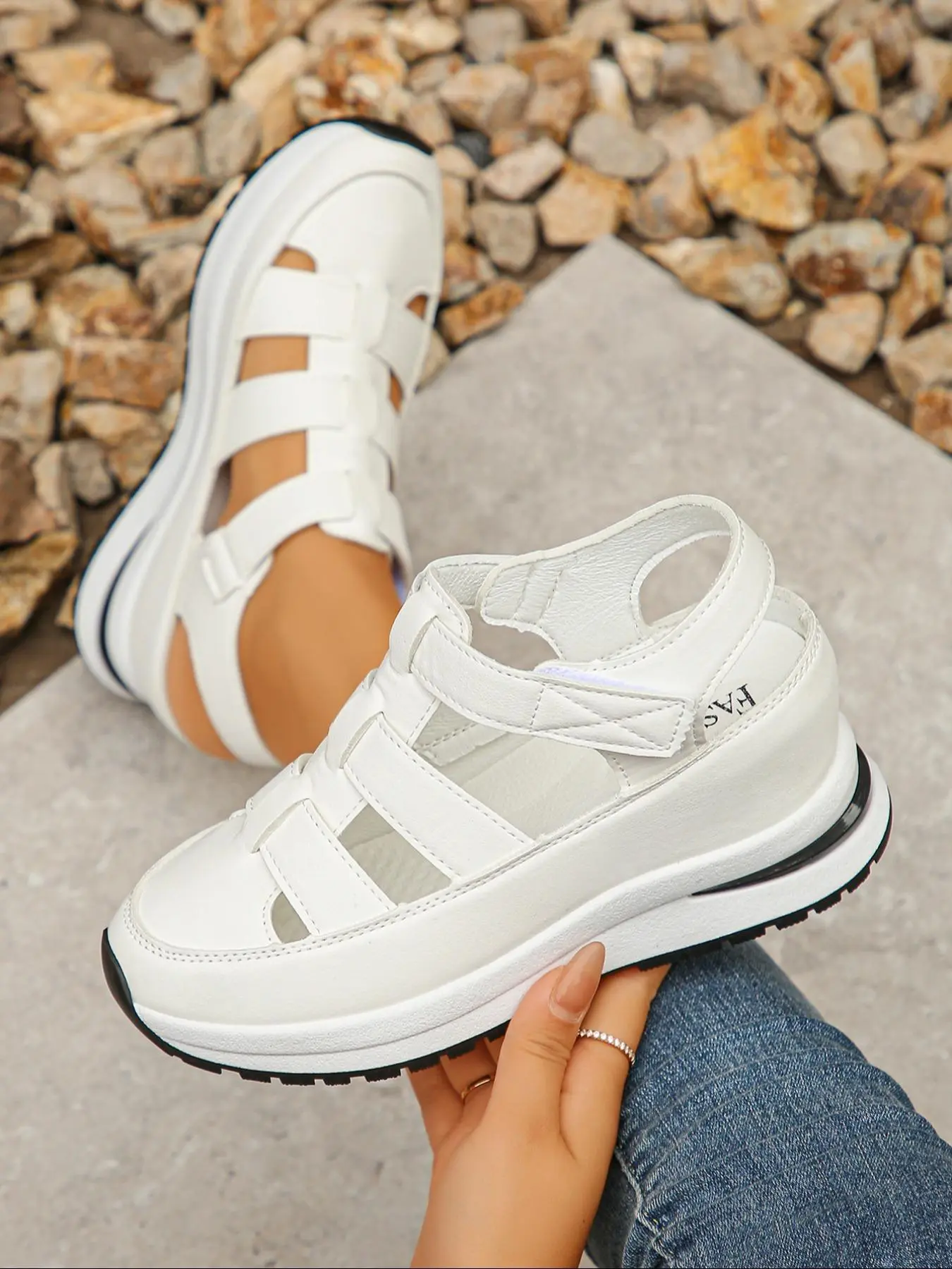Women's Fashionable Plain Color Velcro Wedge Sandals, Casual Comfortable Soft Sole Sandals for Summer, Female All-match Round Toe Shoes for Daily Wear Footwear