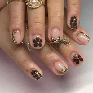 24pcs Short Square Press-On Nails, Flower Turtle Shell Pattern, French Tip, Includes Jelly Glue and File, Reusable, Nail Kit Set