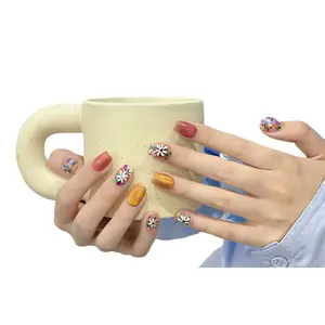 Hand-painted Flower Sparkling Cat's Eye Whitening Short Press-Type Acrylic False Nail Patches Detachable Reusable Personalized Versatile for Elegant Looks