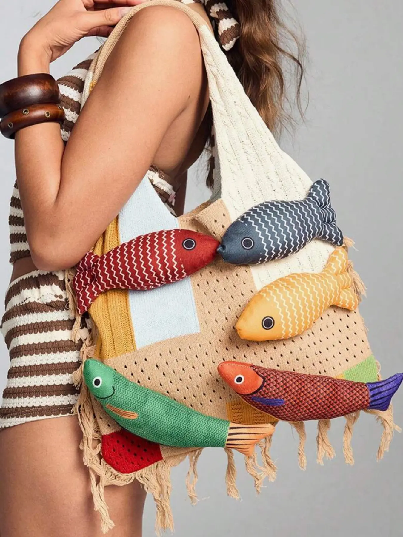 Vacation style retro practical texture hollow knitted tote bag, three-dimensional small fish shape and tassel hem design, fashionable large capacity personalized creative style shoulder bag, color blocking and contrasting, Beach Tote