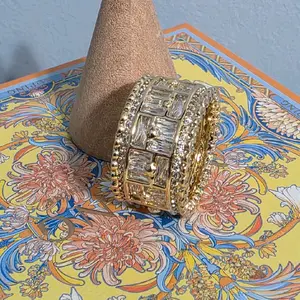 Beautiful Gold Plated Ring with Zirconia - Elegant and Sparkling Jewelry for Women
