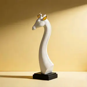 Stylish Giraffe Head Sculpture White & Gold Resin Accent Piece for Modern Living Spaces Contemporary Design Home Decor