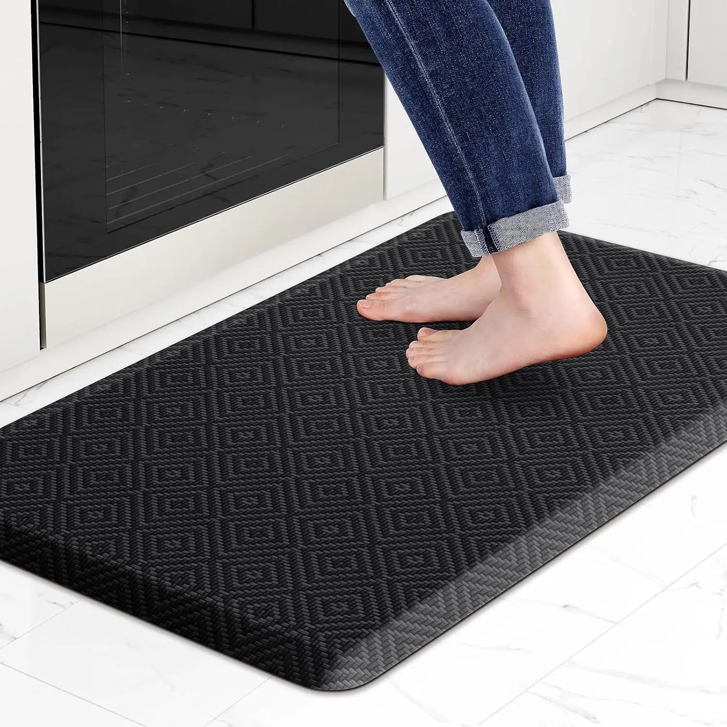 Kitchen Mat Cushioned Anti-Fatigue Floor Mat Water Resistant Non-Slip Mats and Rugs Standing and Comfort Desk Mats for House Sink Office Laundry (Black, 17.3"x28")