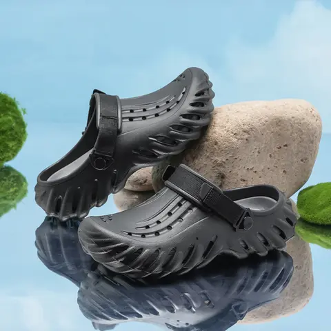 Men's Sporty Breathable Hollow Out Design Clogs, Textured Design Clogs, Casual Comfortable Soft Non Slip Clogs, Fashionable Shoes for Outdoor Beach Camping, Water Clogs, EVA Beach Slippers, Footwear, Beach Resort Slippers