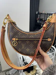 Pre-owned Louis Vuitton canvas Crossbody Bags lv crossbody bag