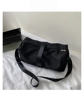 Casual Sports Gym Duffel Bag for Men or Women Weekender Travel Bag for Training Swim Yoga, Suitable for fitness and travel use
