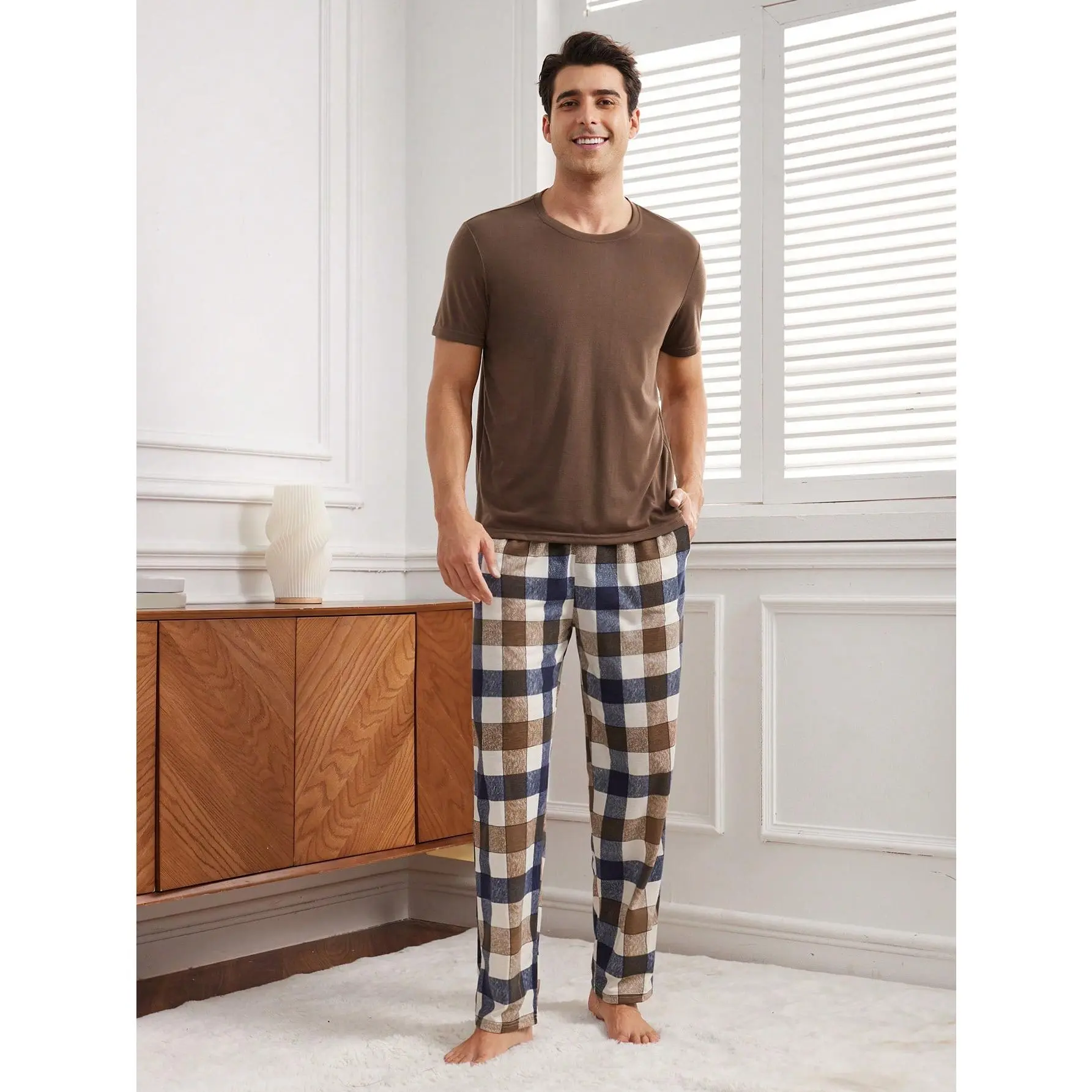 Men's Classic Checked 2-Piece Pyjamas Set, Baggy Oversized Relaxed Fit Menswear Nightwear with Short Sleeve Top and Pants, Breathable Fabric