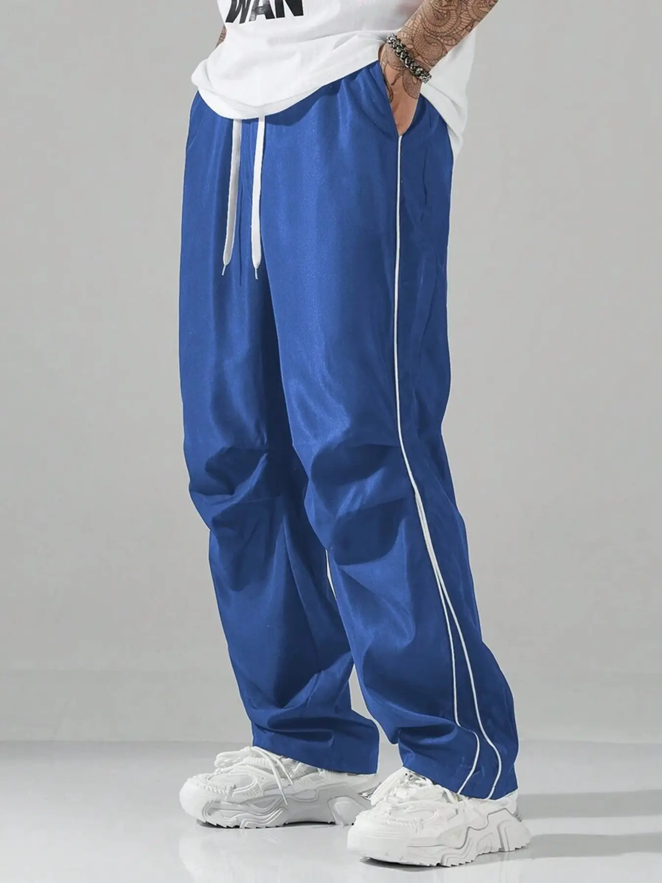 Men's Streetwear Wide Leg Track Pants, Loose Baggy Trousers with Side Stripes, Elastic Drawstring Waist Lightweight Casual Pants for Hip Hop, Skateboarding & Daily Wear