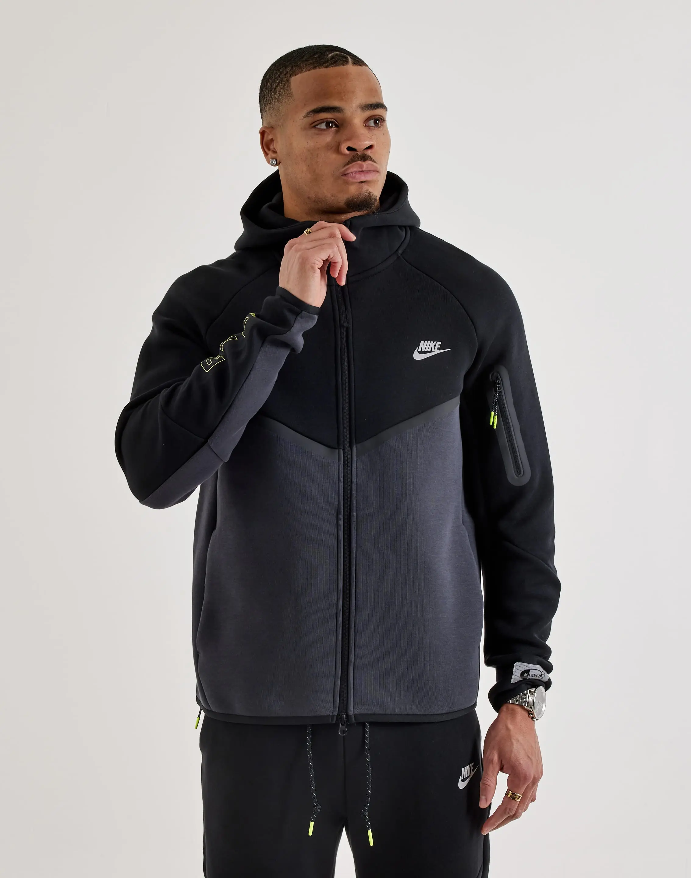 Mens Nike Tech Fleece Windrunner Full-Zip Air Max Jacket Mens Nike Tech Fleece Windrunner Full-Zip Air Max Jacket