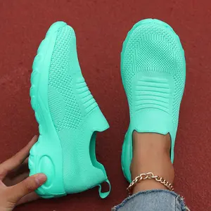Plus-size women's shoes, mom shoes, rocking shoes, sock shoes, casual flying weaving women's shoes, dance fashion women's shoes Durable Casual Sports Platform Shoes
