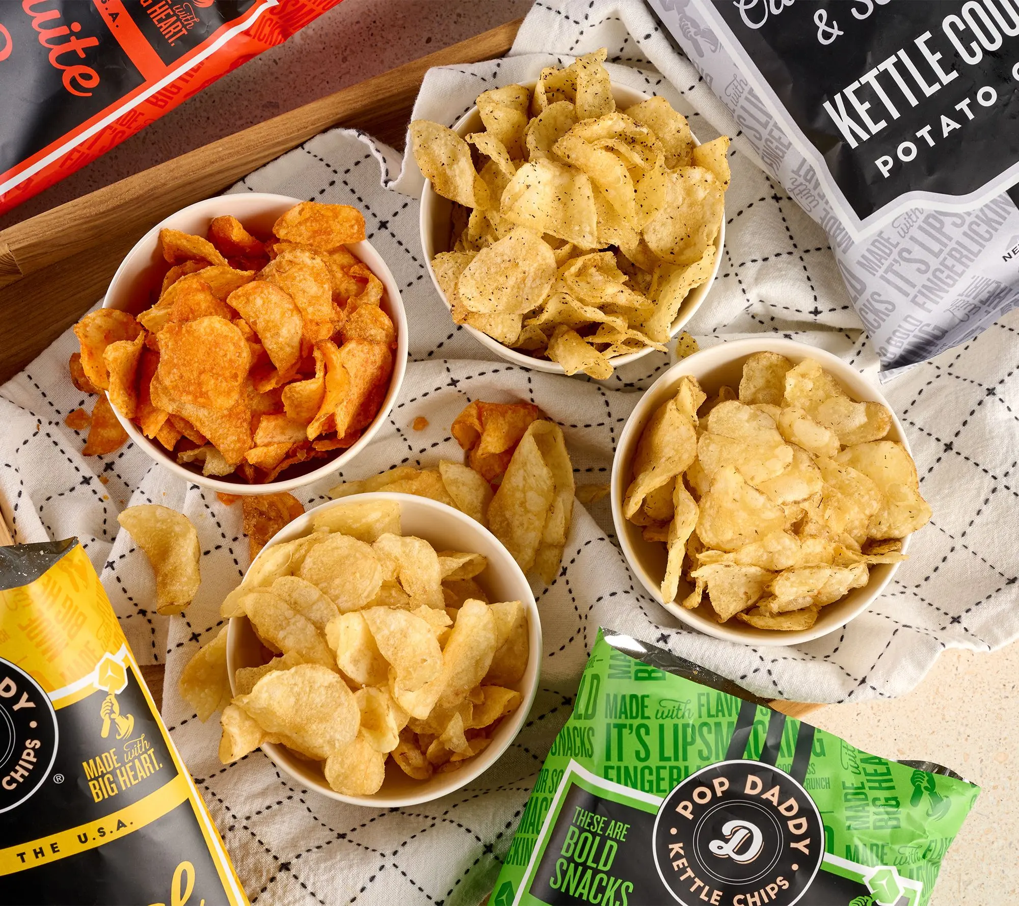 Pop Daddy (4) 5oz Bags Hand Seasoned Kettle Cooked Potato Chips Pop Daddy (4) 5oz Bags Hand Seasoned Kettle Cooked Potato Chips