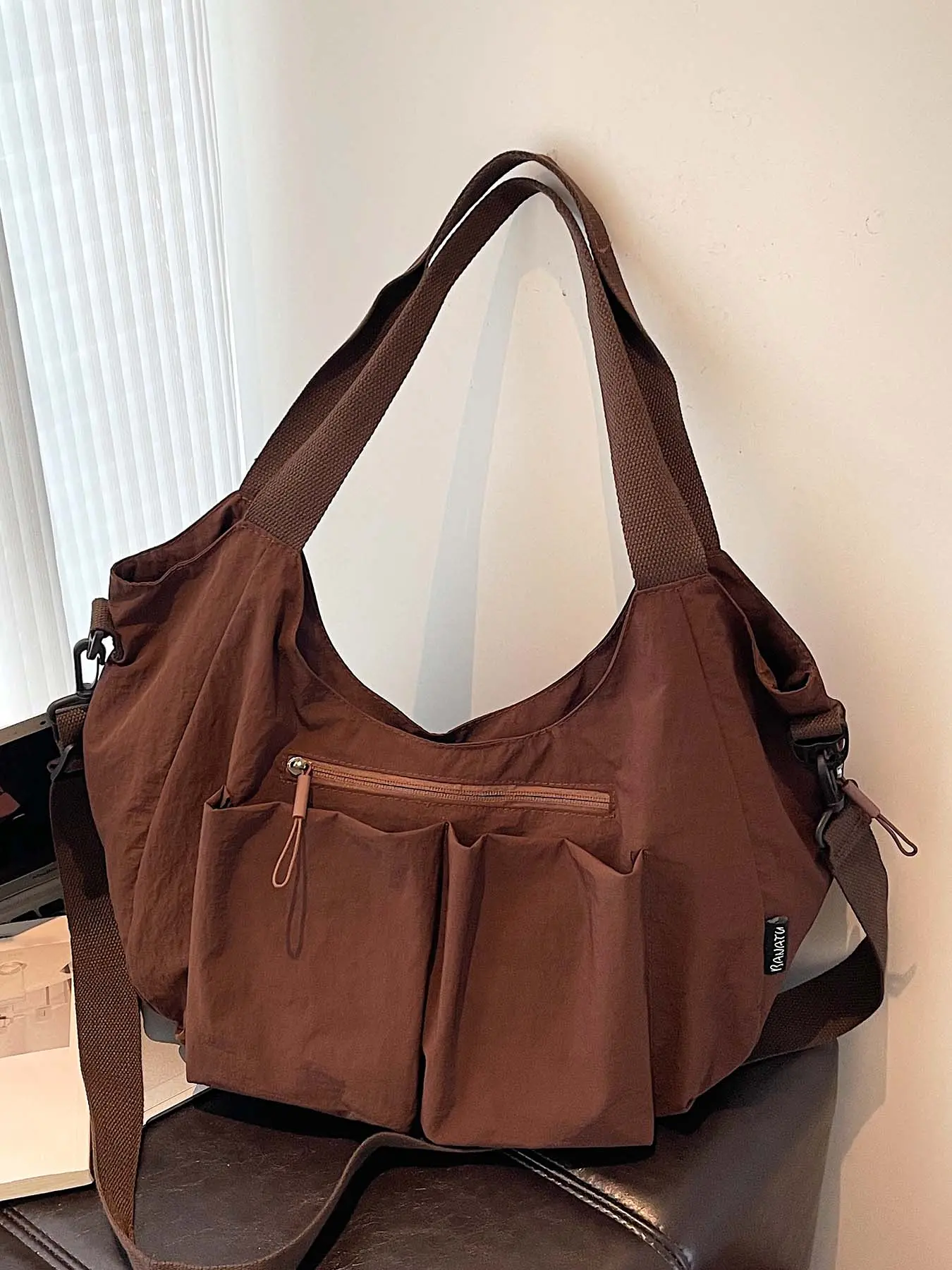 Retro workwear functional style shoulder tote bag, Daily commute bag, casual versatile multi-compartment multi-pocket design shoulder bag, lightweigh bag niche design, casual commuting bag, suitable for daily travel, shopping