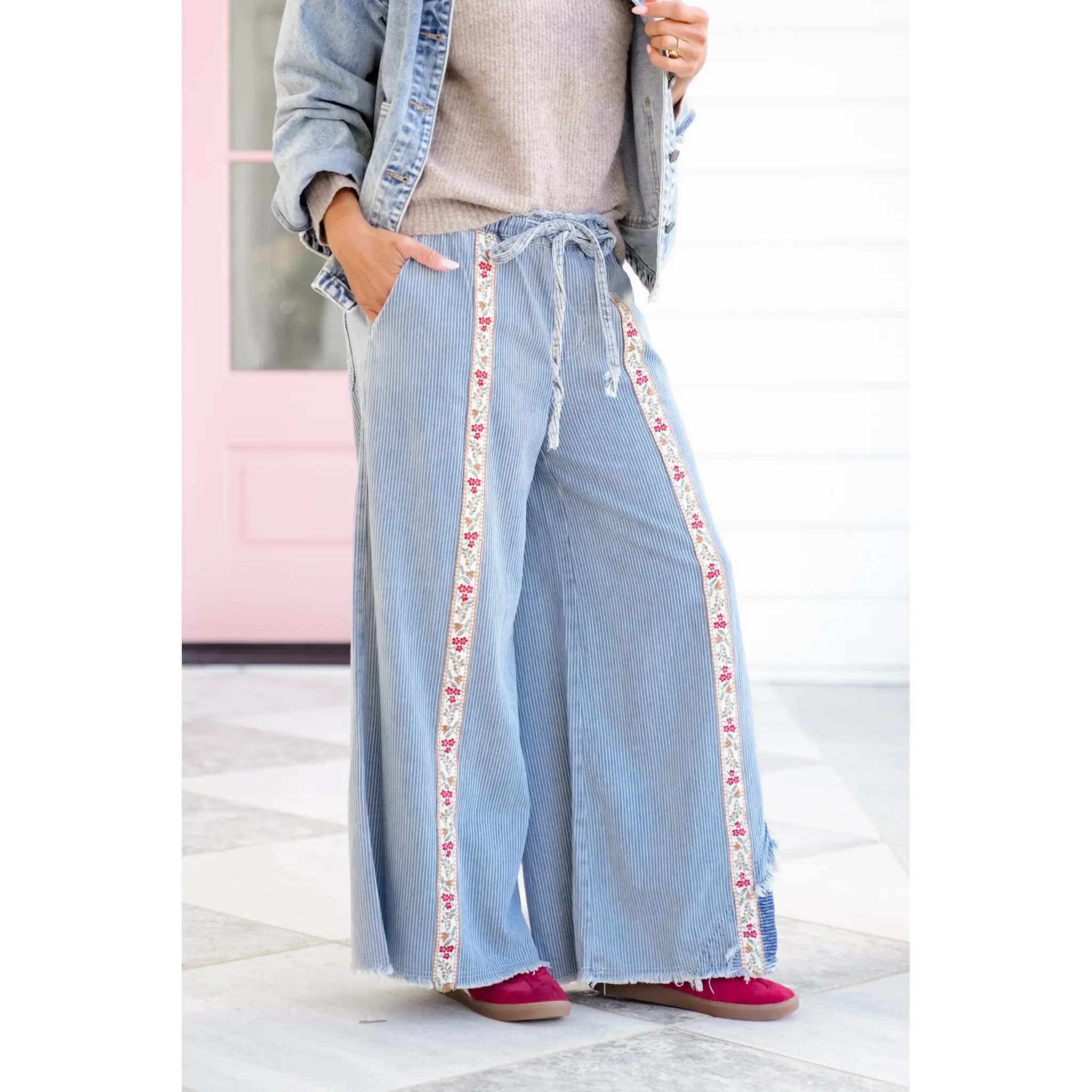 POL Stripe Elastic Waist Wide Leg Pants POL Stripe Elastic Waist Wide Leg Pants
