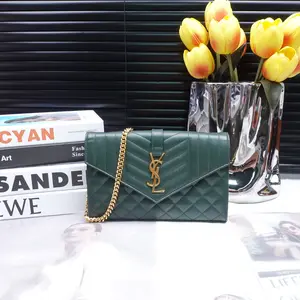 Pre-owned Yves Saint Laurent Calfskin Shoulder Bags YSL Saint Laurent Envelope Green Shoulder Bag T10289294