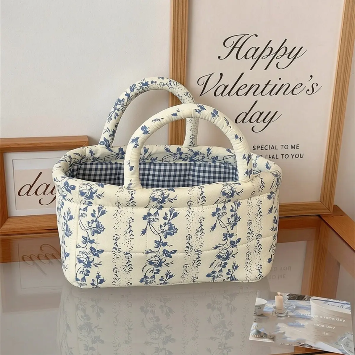 Vintage Floral Print Flower Quilted Fabric Decorative Storage Basket with Handle, Foldable Snack Basket, Laundry Basket, Bathroom Organizer, Bedroom Essentials, Large Capacity