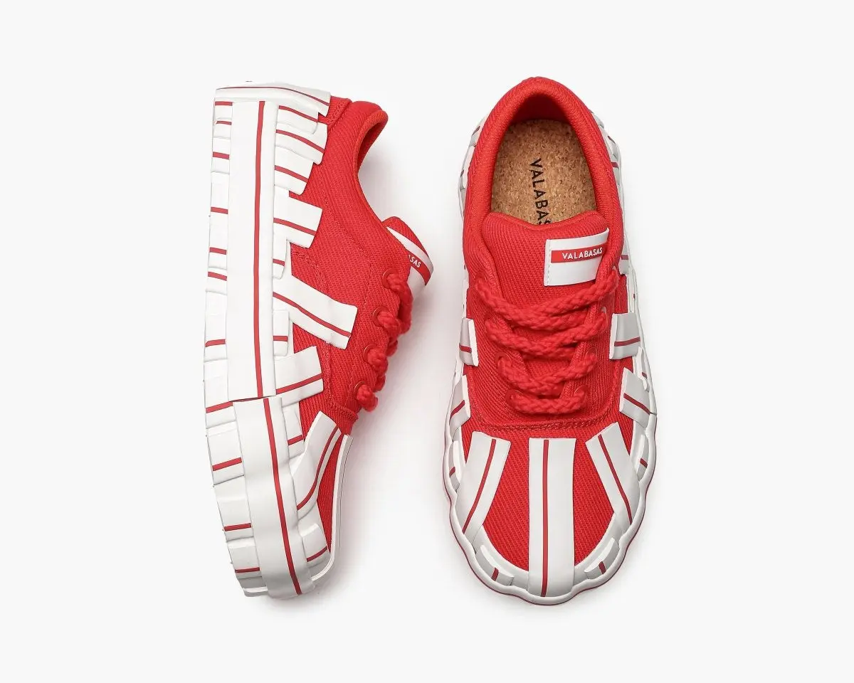 Yuratsu 100 Red and White Low Top Sneakers, Chunky Lace-Up Casual Trainers with a Textured Upper and Bold Rope Laces