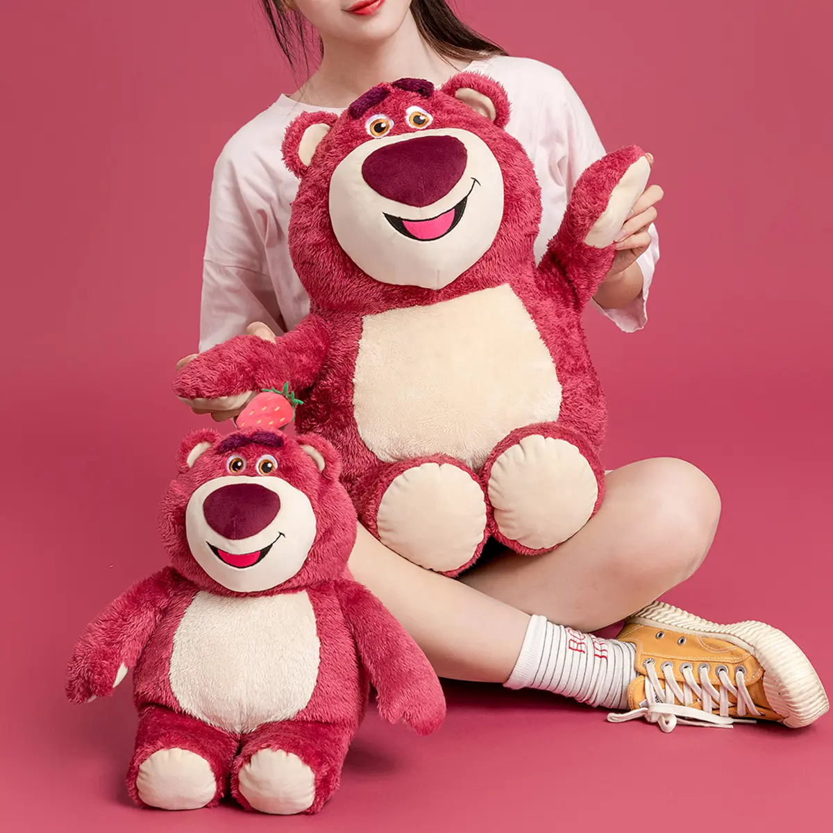 Disney Toy Story Series Sweet Strawberry Stuffed Animal Plush Doll Sitting Pose Cute Toys Huggable Large Plush Toys Comforted Weight，Back To School
