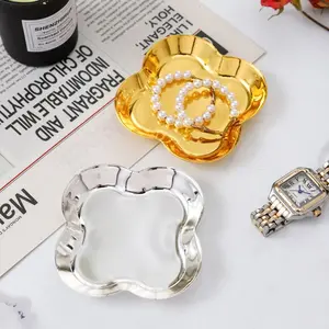 Vintage-Style Electroplated Small Tray Photography Prop Four-Leaf Clover Tray Jewelry Tray Aromatherapy Dish Jewelry Dish