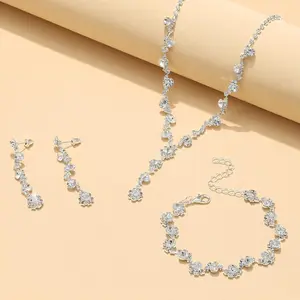 3 Pcs Rhinestone Necklace Earrings Necklace Crystal Wedding Prom Jewelry Ladies' Silver Jewelry Set Fashion Accessories