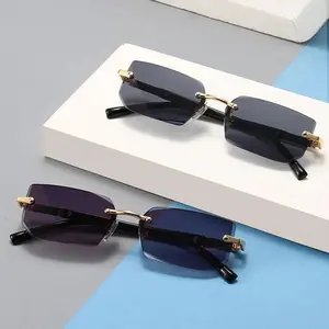 Vintage 2-Pack Metal Frame Sunglasses Rectangle & Oval Shades Clear UV400 Lenses Unisex Fashionable Glasses for Sun Protection UV400 Grade