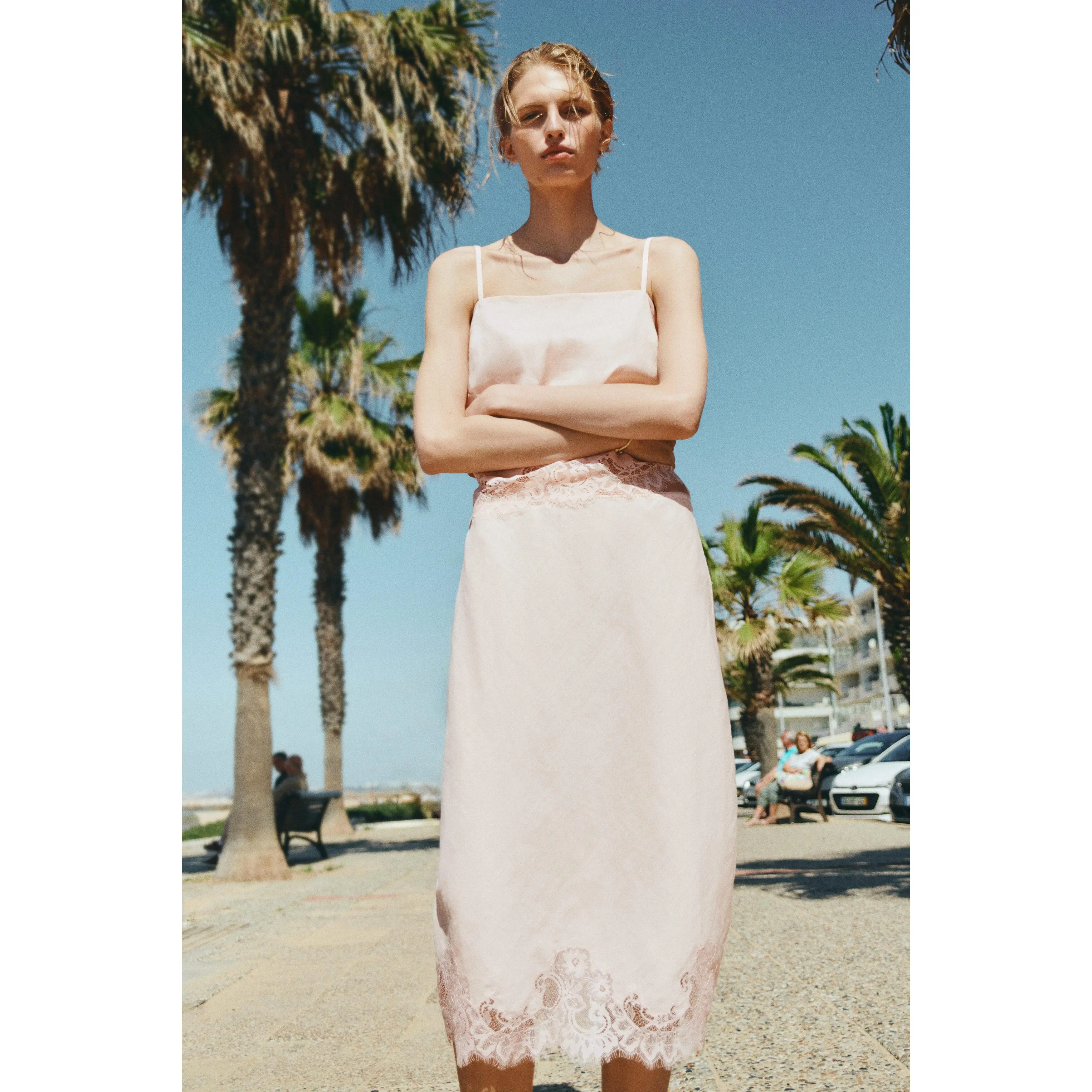 H&M Lace-trimmed ramie skirt