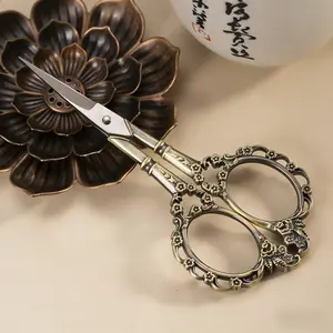 Vintage Tailor Scissors, 1 Count Sharp Thread Scissors without Tassel Decoration, Stainless Steel Nose and Beard Trimmer, Handicrafts, Artworks, Needlework, Sewing Tools, Sewing Supplies Crafts