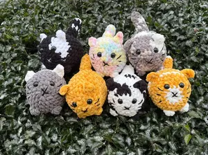 crochet cat - handmade