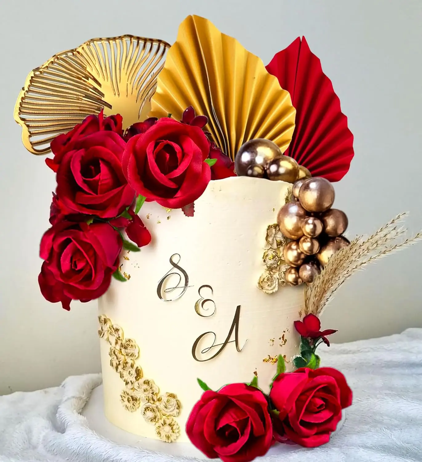 21 PCS Red Rose Cake Decoration Queen Birthday Cake Decoration Ginkgo Palm Leaves for Wedding Birthday Engagement Bridal Shower Party