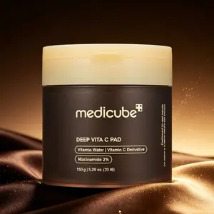 Medicube Deep Vita C Facial Toner Pads 70 Sheets 500,000PPM Vitamin Water Triple Vitamin Hydrating Resurfacing Pad Correct Uneven Skin Tone Rough Dull Complexion Korean Brightening Daily Face Care
