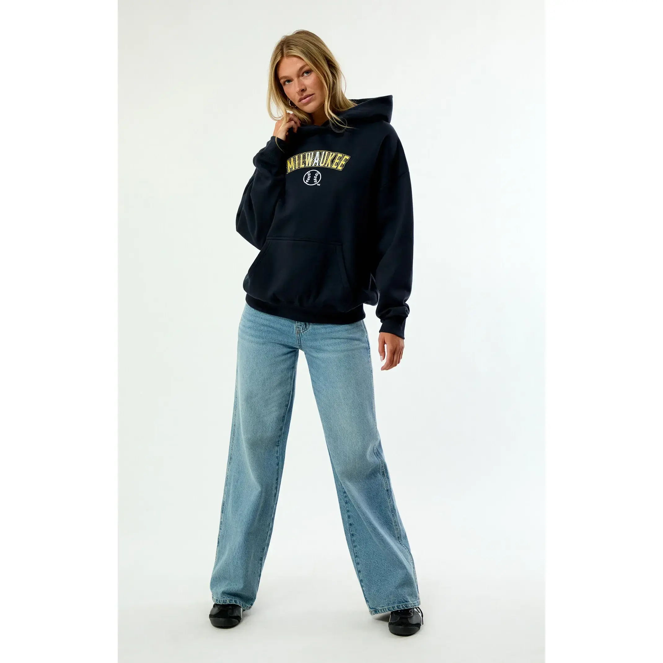 WILD COLLECTIVE Women's x MLB MilwaukeeÂ BrewersÂ Hoodie