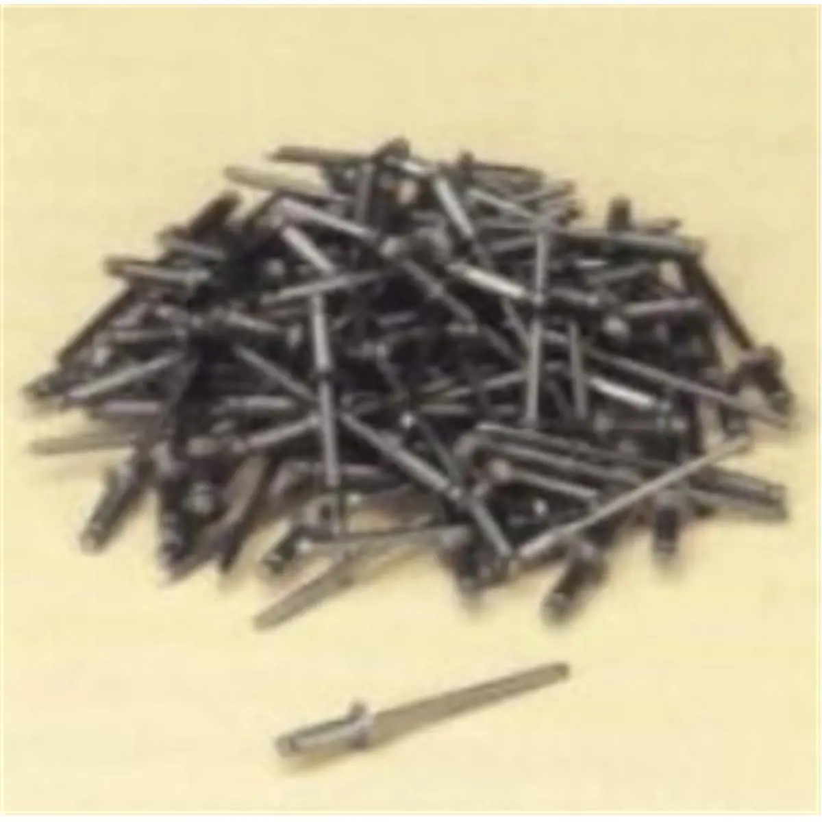 Malco SS/SS44D 304 Stainless Steel Blind Rivets - 0.25 in Grip Size, 100-Pack, Sheet & Material Compatible, Mandrel Crimp, Vibration-Proof Access-Limited Fastener for Hardware Tools Assembly