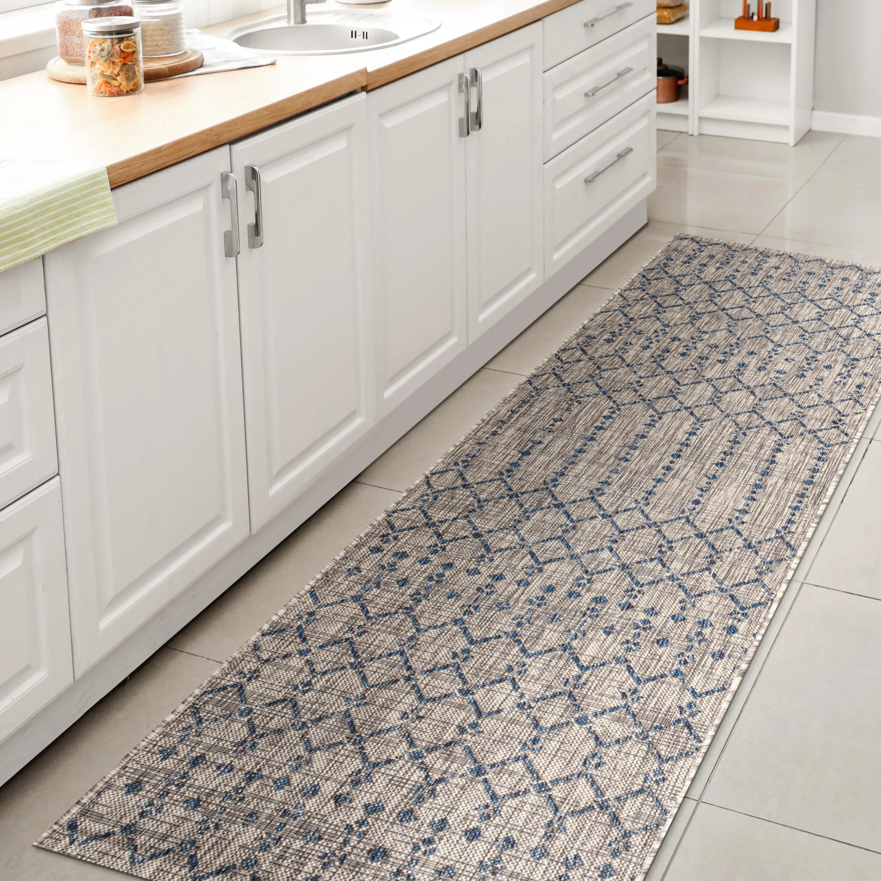 JONATHAN Y Ourika Polypropylene Bohemian Style Indoor/Outdoor Runner Rug - Moroccan Abstract Geometric Print, Textured Flatweave for Easy Upkeep, Anti-Wear for Kitchen, Living Room, Patio, Bohemian Style Kitchen Rugs, Abstract Geometric Print Area Rugs
